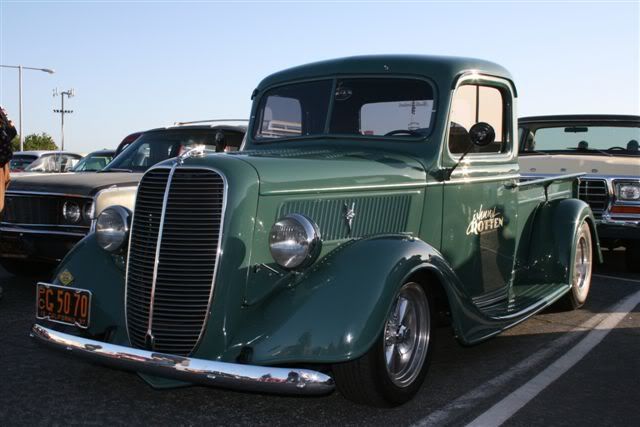 Long Beach Swap Meet Pics - Hot Rod Forum : Hotrodders Bulletin Board